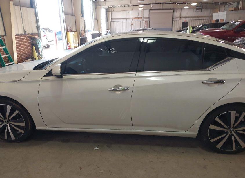 Photo 13 of 2019 Nissan Altima 2.5 SV (VIN 1N4BL4DV4KC152609)