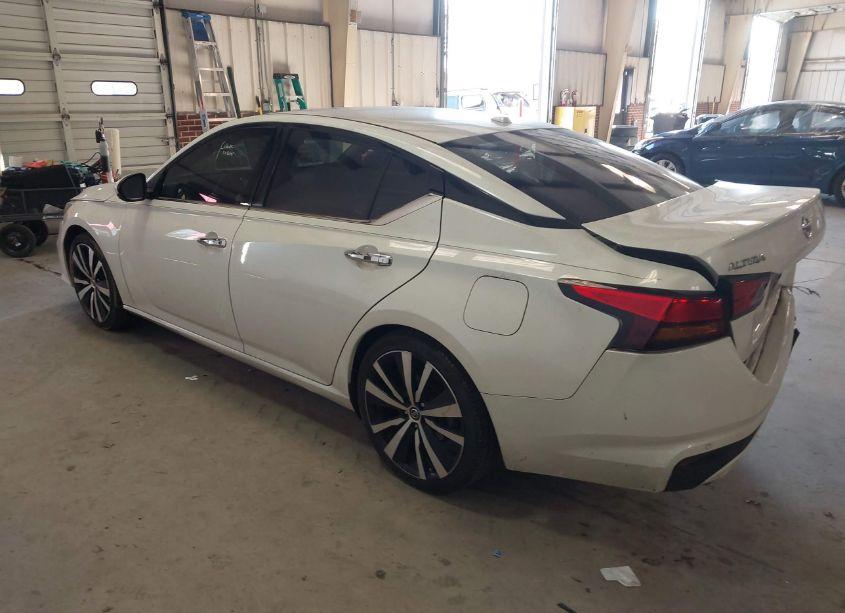 Photo 3 of 2019 Nissan Altima 2.5 SV (VIN 1N4BL4DV4KC152609)