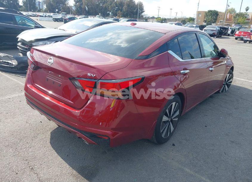 Photo 4 of 2020 Nissan Altima SV FWD (VIN 1N4BL4DV4LC241758)