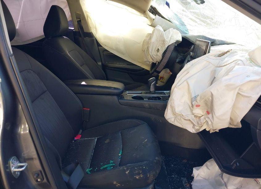 Photo 5 of 2021 Nissan Altima SV FWD (VIN 1N4BL4DV4MN335144)