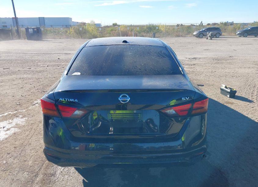 Photo 16 of 2021 Nissan Altima SV FWD (VIN 1N4BL4DV4MN359072)