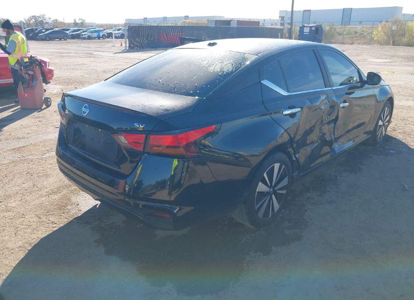 Photo 4 of 2021 Nissan Altima SV FWD (VIN 1N4BL4DV4MN359072)