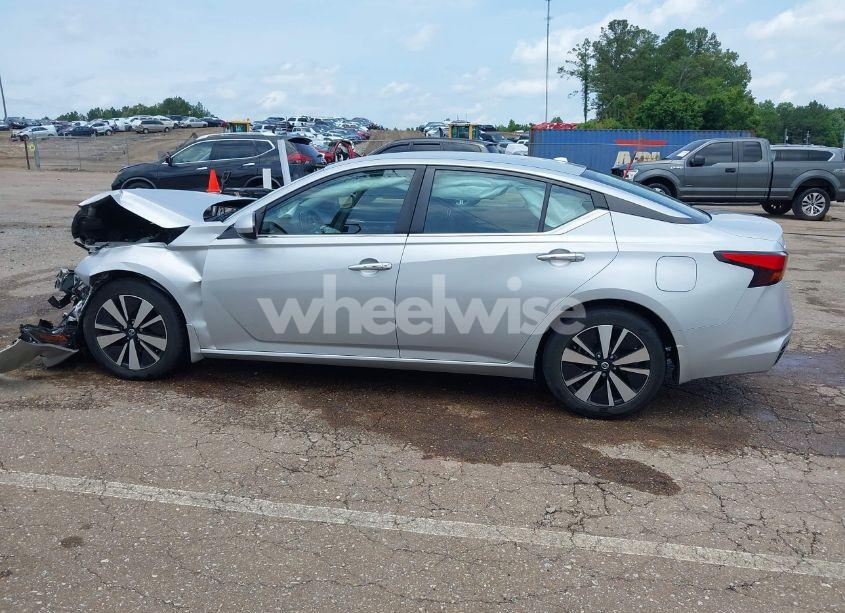 Photo 14 of 2021 Nissan Altima SV FWD (VIN 1N4BL4DV4MN412272)