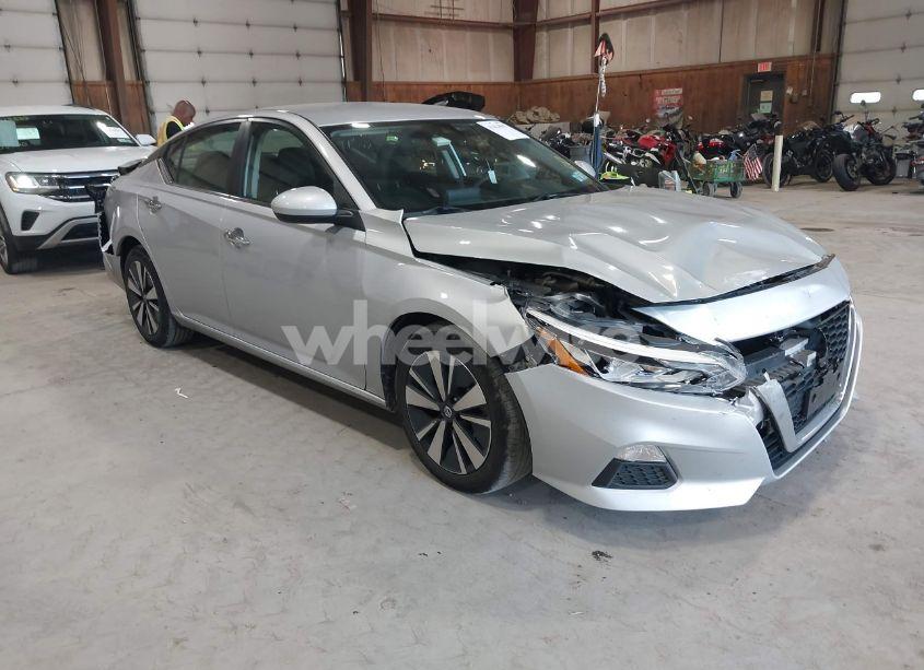 2022 Nissan Altima SV FWD (VIN 1N4BL4DV4NN317096) main photo