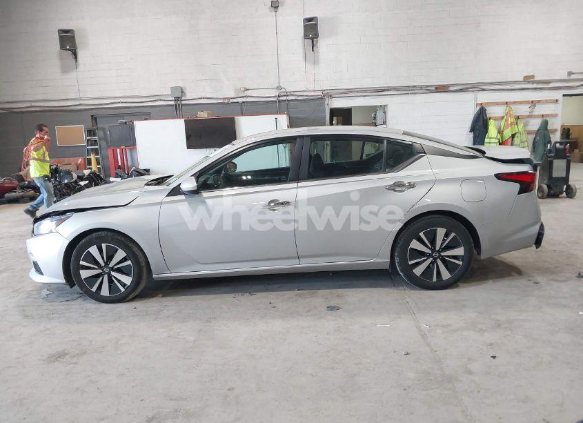 Photo 14 of 2022 Nissan Altima SV FWD (VIN 1N4BL4DV4NN317096)