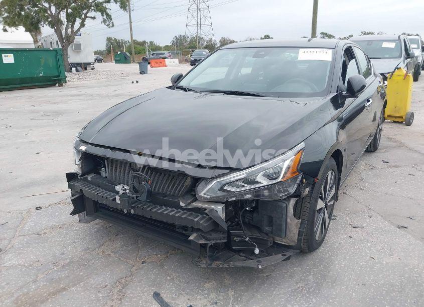 Photo 6 of 2022 Nissan Altima SV FWD (VIN 1N4BL4DV4NN320404)