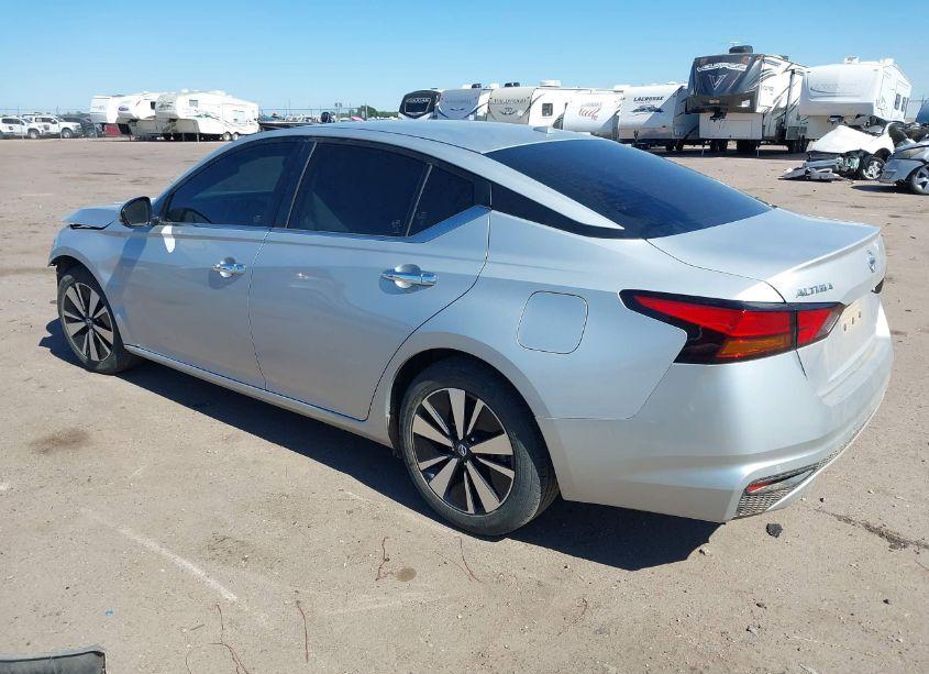 Photo 3 of 2022 Nissan Altima SV FWD (VIN 1N4BL4DV4NN328762)