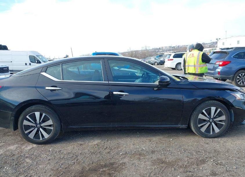 Photo 12 of 2022 Nissan Altima SV FWD (VIN 1N4BL4DV4NN329099)