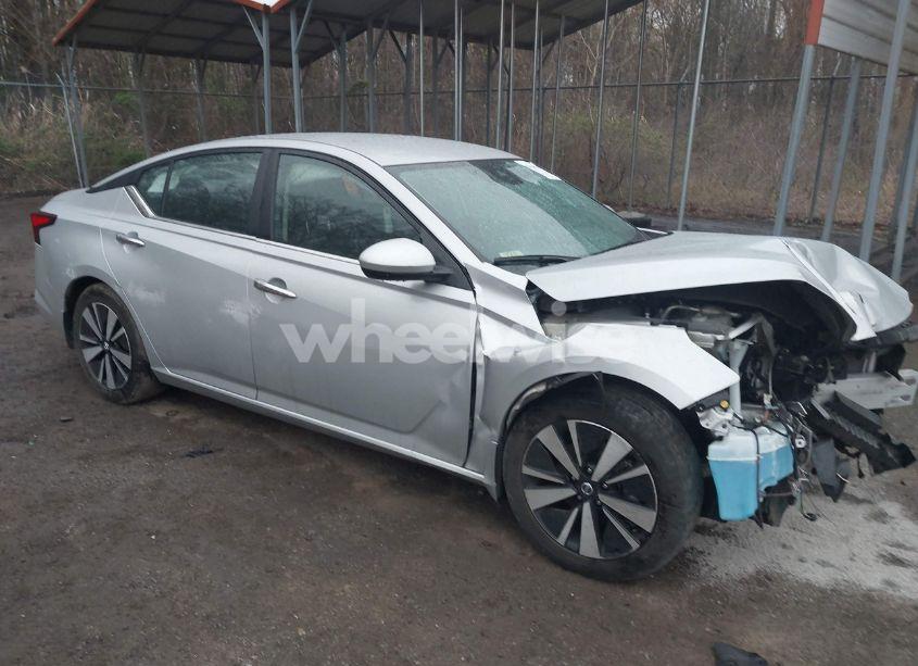 2022 Nissan Altima SV FWD (VIN 1N4BL4DV4NN336764) main photo