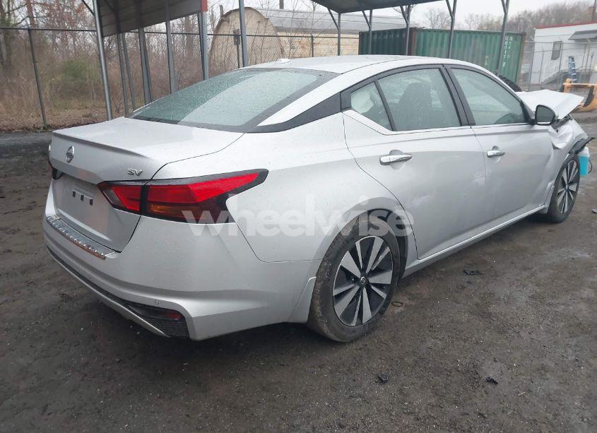 Photo 4 of 2022 Nissan Altima SV FWD (VIN 1N4BL4DV4NN336764)