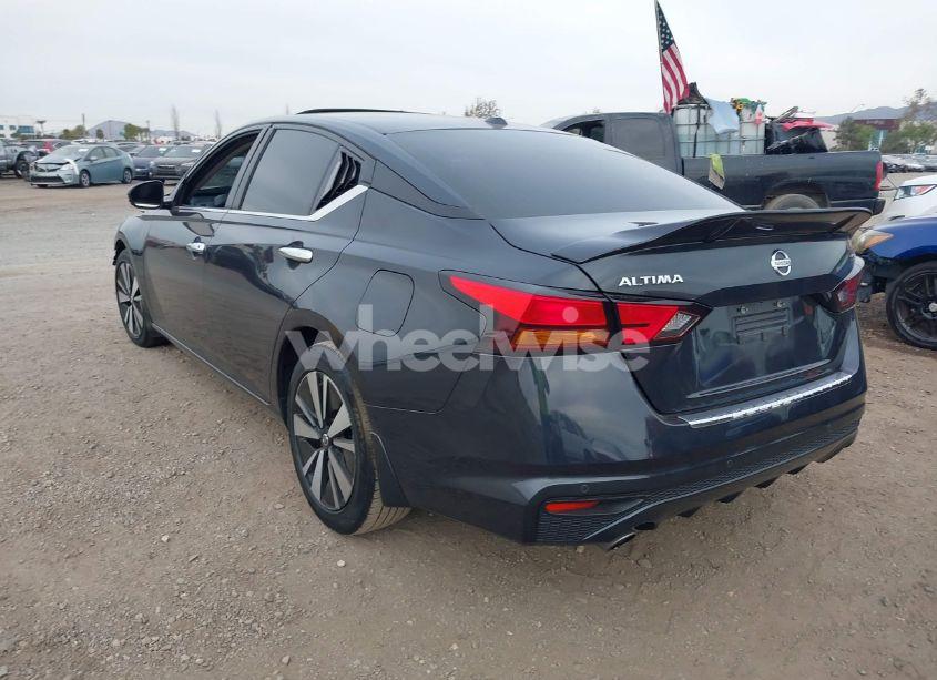 Photo 3 of 2022 Nissan Altima SV FWD (VIN 1N4BL4DV4NN361583)
