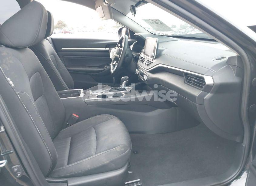 Photo 5 of 2022 Nissan Altima SV FWD (VIN 1N4BL4DV4NN361583)