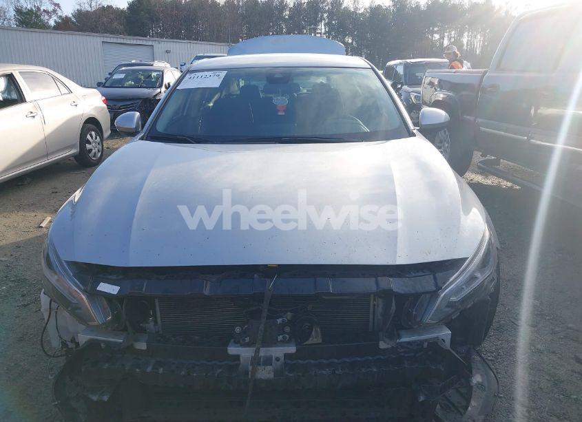 Photo 12 of 2022 Nissan Altima SV FWD (VIN 1N4BL4DV4NN396799)