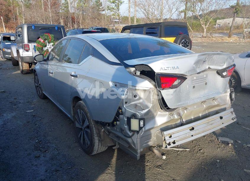 Photo 3 of 2022 Nissan Altima SV FWD (VIN 1N4BL4DV4NN396799)