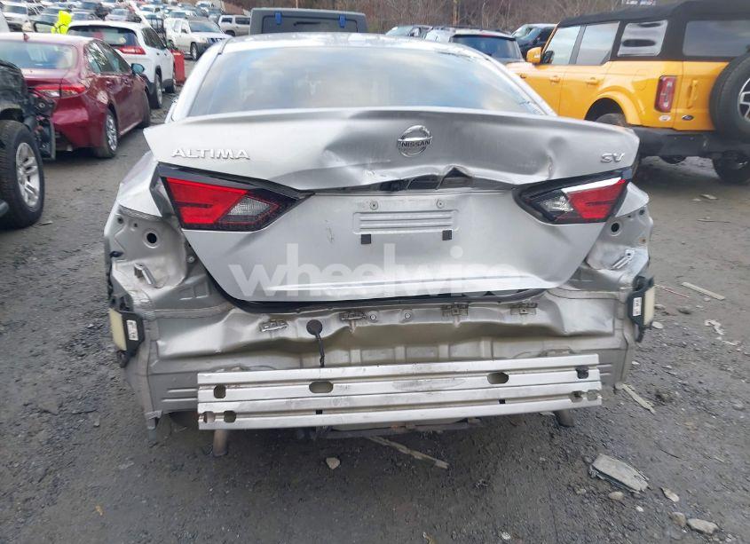 Photo 6 of 2022 Nissan Altima SV FWD (VIN 1N4BL4DV4NN396799)