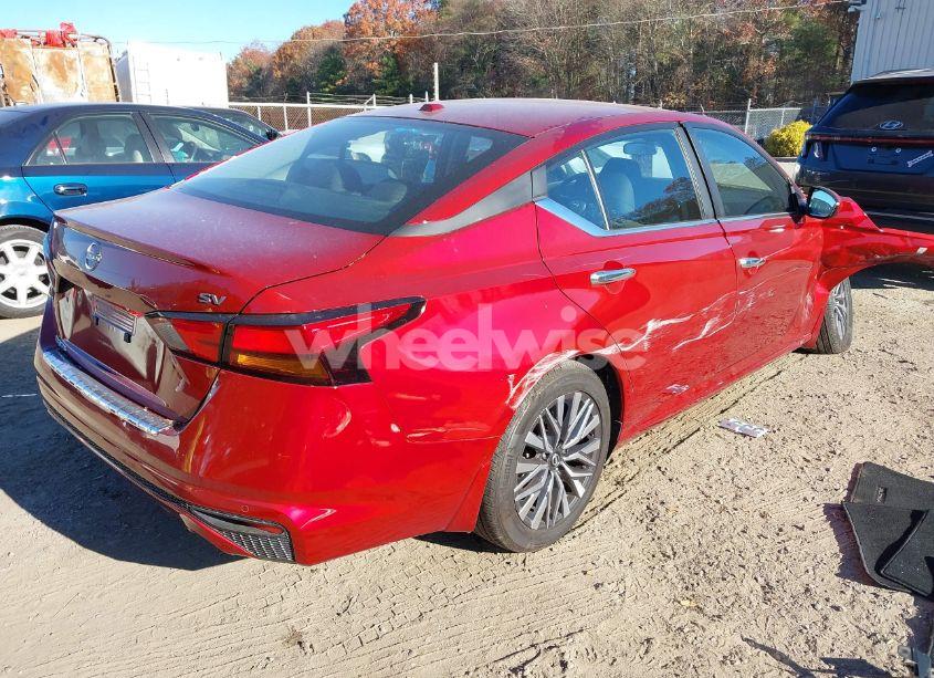 Photo 4 of 2023 Nissan Altima SV FWD (VIN 1N4BL4DV4PN301886)