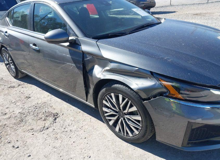 Photo 6 of 2023 Nissan Altima SV FWD (VIN 1N4BL4DV4PN334712)