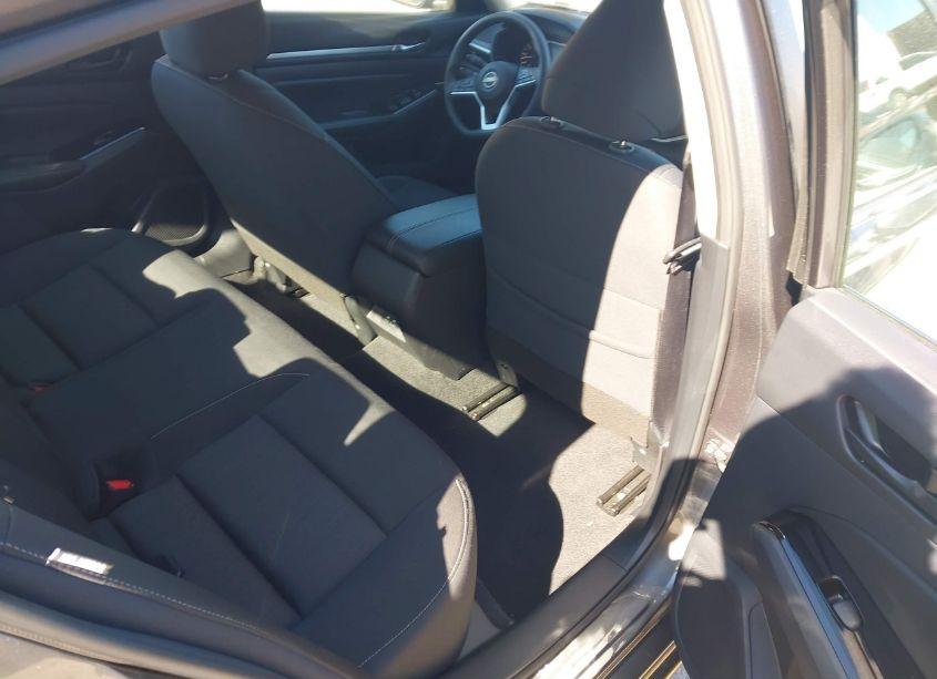 Photo 8 of 2023 Nissan Altima SV FWD (VIN 1N4BL4DV4PN334712)