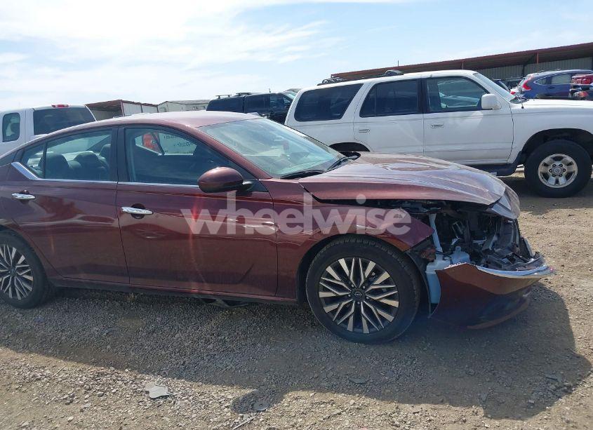 Photo 14 of 2023 Nissan Altima SV FWD (VIN 1N4BL4DV4PN346827)
