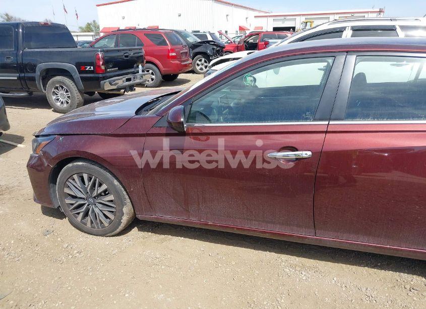 Photo 15 of 2023 Nissan Altima SV FWD (VIN 1N4BL4DV4PN346827)