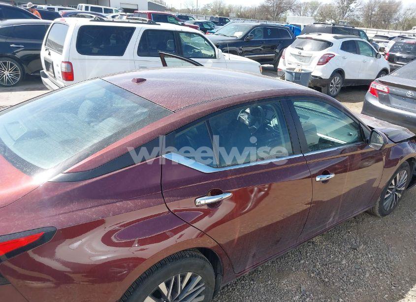 Photo 18 of 2023 Nissan Altima SV FWD (VIN 1N4BL4DV4PN346827)