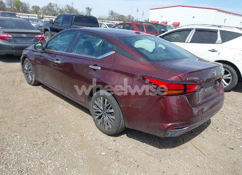 Photo 3 of 2023 Nissan Altima SV FWD (VIN 1N4BL4DV4PN346827)