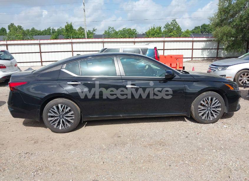 Photo 14 of 2023 Nissan Altima SV FWD (VIN 1N4BL4DV4PN362767)