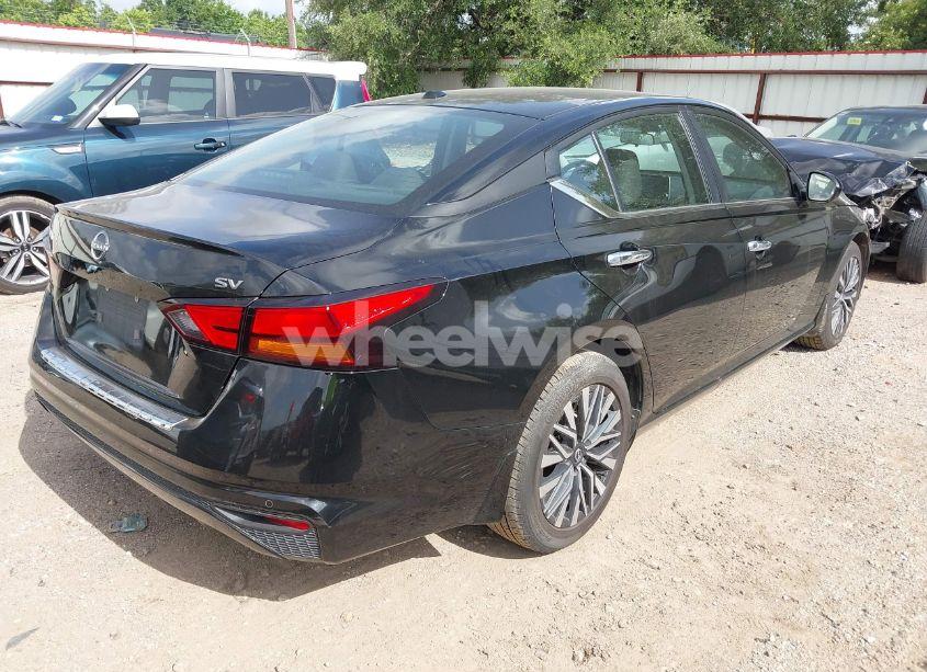 Photo 4 of 2023 Nissan Altima SV FWD (VIN 1N4BL4DV4PN362767)