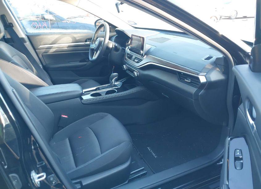 Photo 5 of 2023 Nissan Altima SV FWD (VIN 1N4BL4DV4PN370058)