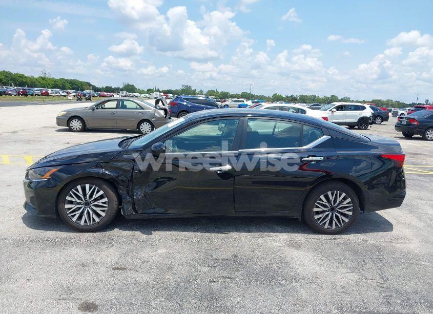 Photo 14 of 2023 Nissan Altima SV FWD (VIN 1N4BL4DV4PN371419)