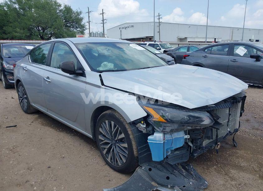 2023 Nissan Altima SV FWD (VIN 1N4BL4DV4PN373266) main photo