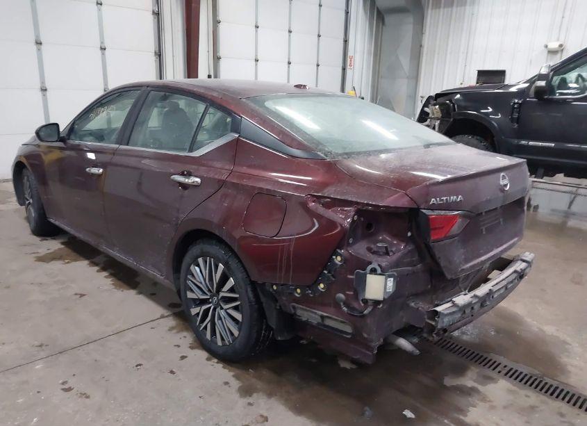 Photo 3 of 2023 Nissan Altima SV FWD (VIN 1N4BL4DV4PN375566)