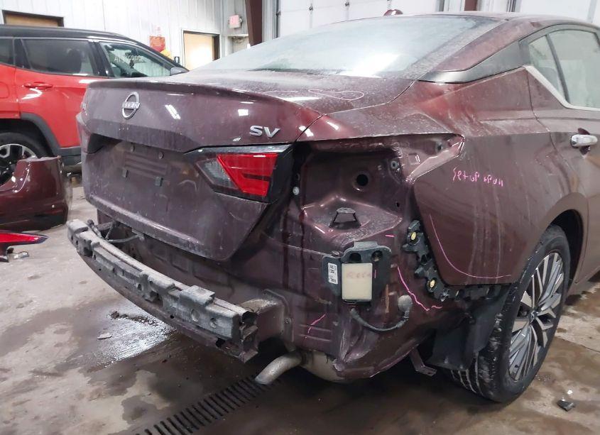 Photo 6 of 2023 Nissan Altima SV FWD (VIN 1N4BL4DV4PN375566)