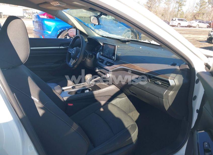 Photo 5 of 2023 Nissan Altima SV FWD (VIN 1N4BL4DV4PN384364)