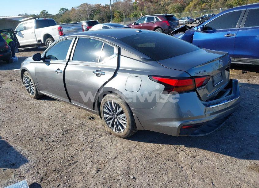 Photo 3 of 2023 Nissan Altima SV FWD (VIN 1N4BL4DV4PN398099)