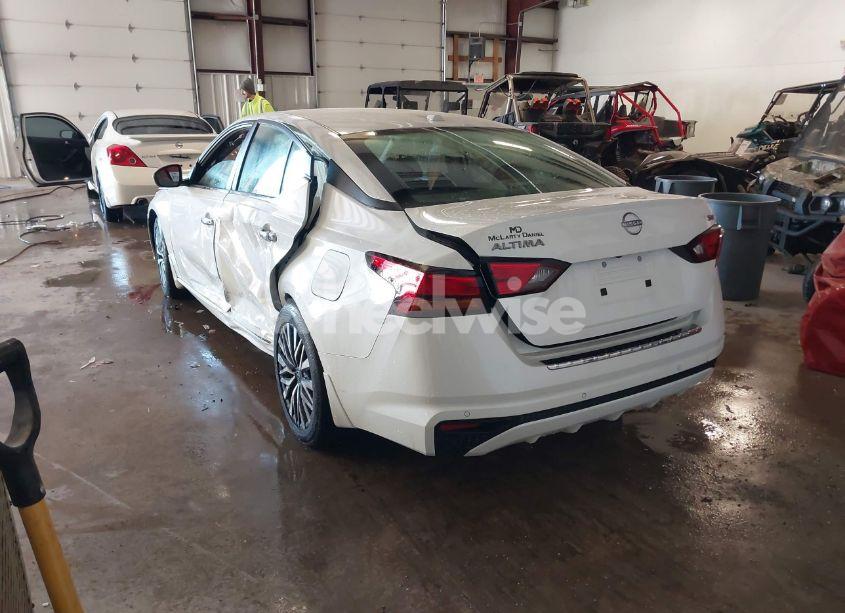 Photo 3 of 2023 Nissan Altima SV FWD (VIN 1N4BL4DV4PN416293)