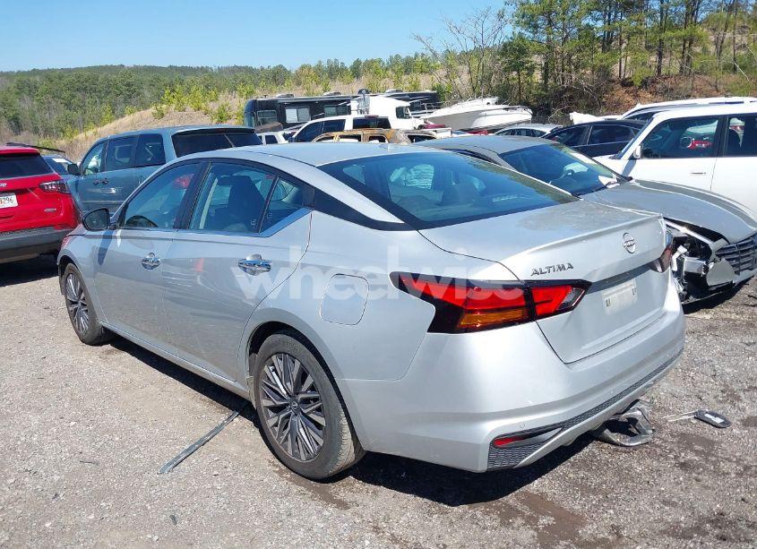 Photo 3 of 2024 Nissan Altima SV FWD (VIN 1N4BL4DV4RN303074)