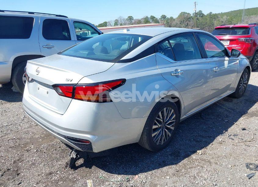 Photo 4 of 2024 Nissan Altima SV FWD (VIN 1N4BL4DV4RN303074)