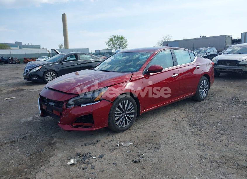 Photo 2 of 2024 Nissan Altima SV FWD (VIN 1N4BL4DV4RN344997)