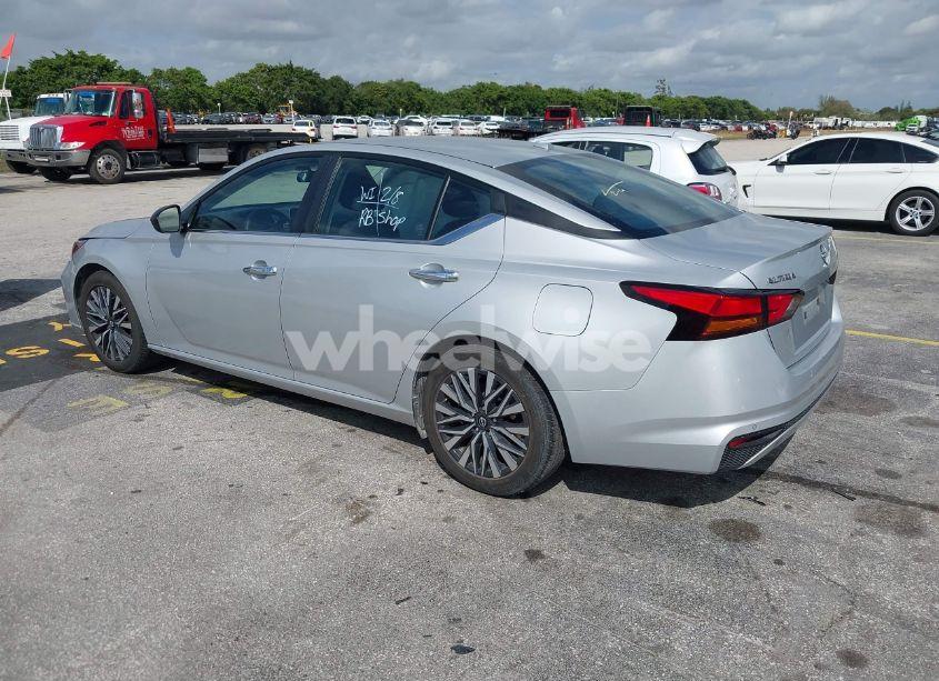 Photo 3 of 2024 Nissan Altima SV FWD (VIN 1N4BL4DV4RN345857)