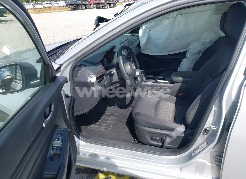 Photo 5 of 2024 Nissan Altima SV FWD (VIN 1N4BL4DV4RN345857)