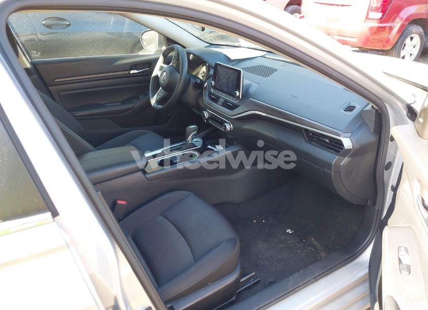 Photo 5 of 2024 Nissan Altima SV FWD (VIN 1N4BL4DV4RN346765)