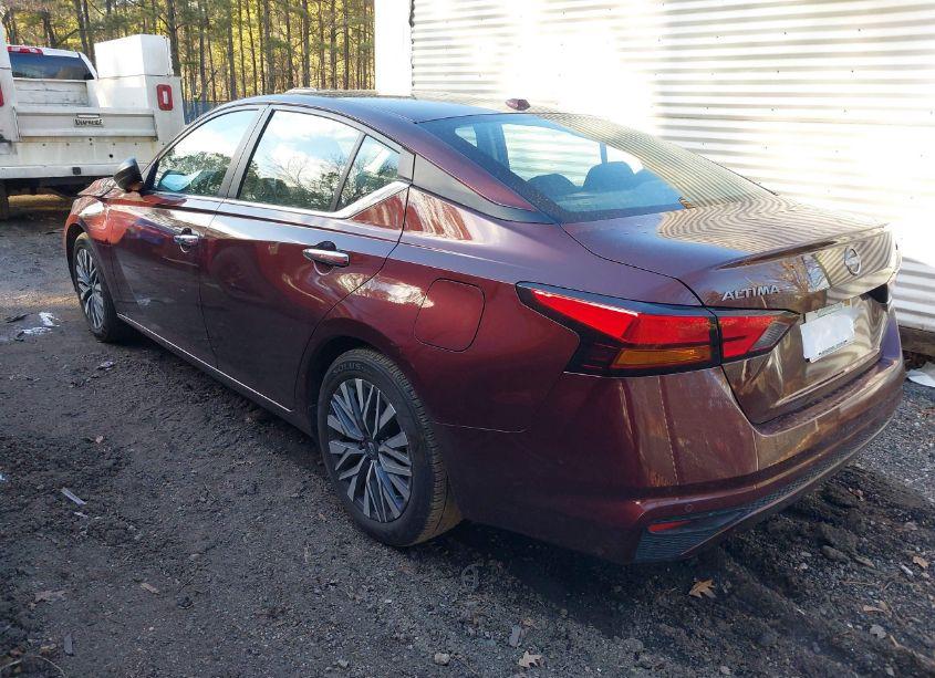 Photo 3 of 2024 Nissan Altima SV FWD (VIN 1N4BL4DV4RN359936)