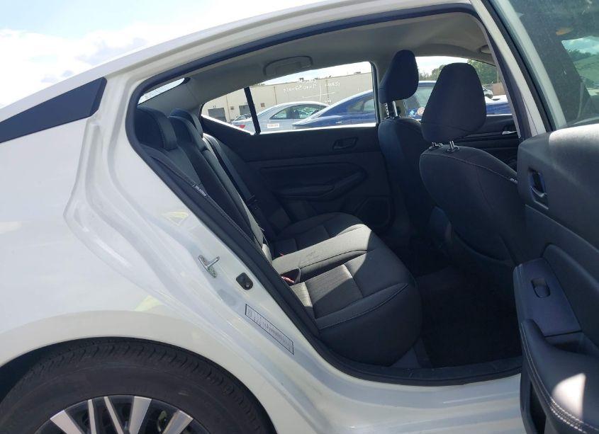 Photo 8 of 2024 Nissan Altima SV FWD (VIN 1N4BL4DV4RN367258)