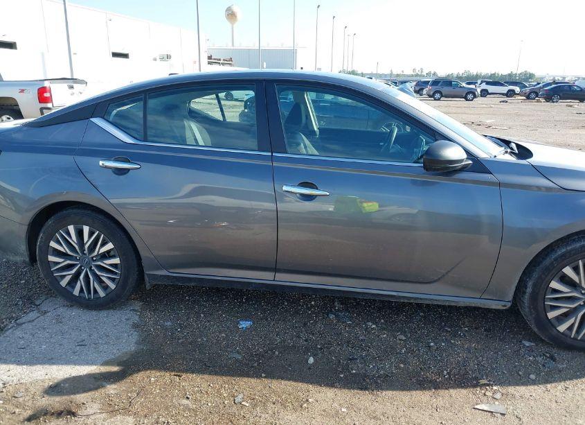Photo 13 of 2024 Nissan Altima SV FWD (VIN 1N4BL4DV4RN373299)