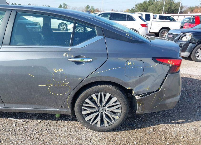 Photo 6 of 2024 Nissan Altima SV FWD (VIN 1N4BL4DV4RN373299)