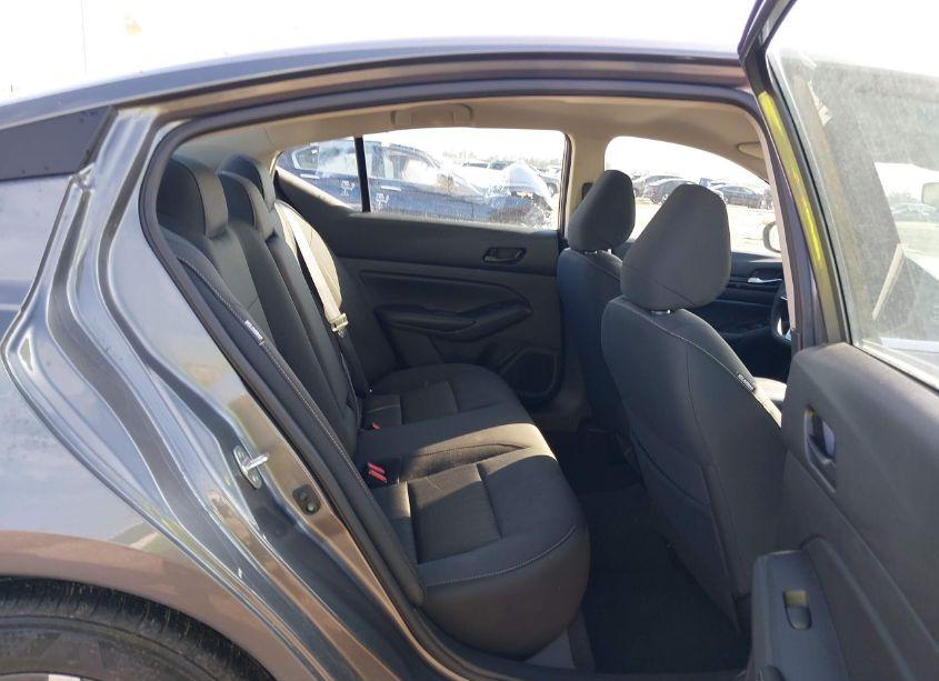 Photo 8 of 2024 Nissan Altima SV FWD (VIN 1N4BL4DV4RN373299)