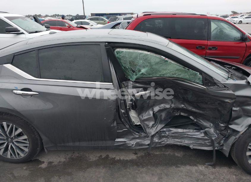 Photo 13 of 2024 Nissan Altima SV FWD (VIN 1N4BL4DV4RN376672)