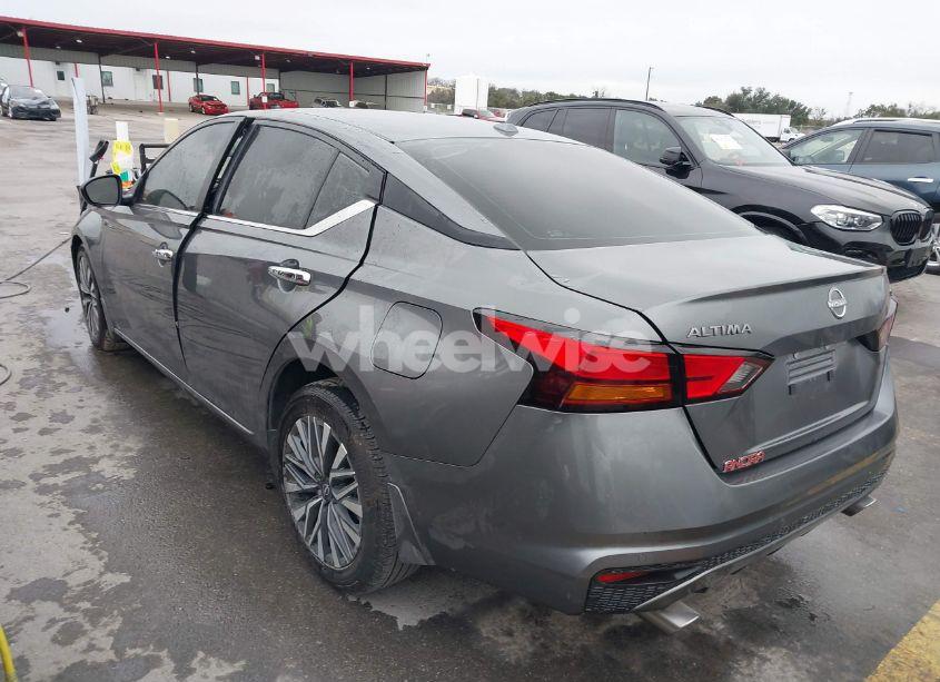 Photo 3 of 2024 Nissan Altima SV FWD (VIN 1N4BL4DV4RN376672)