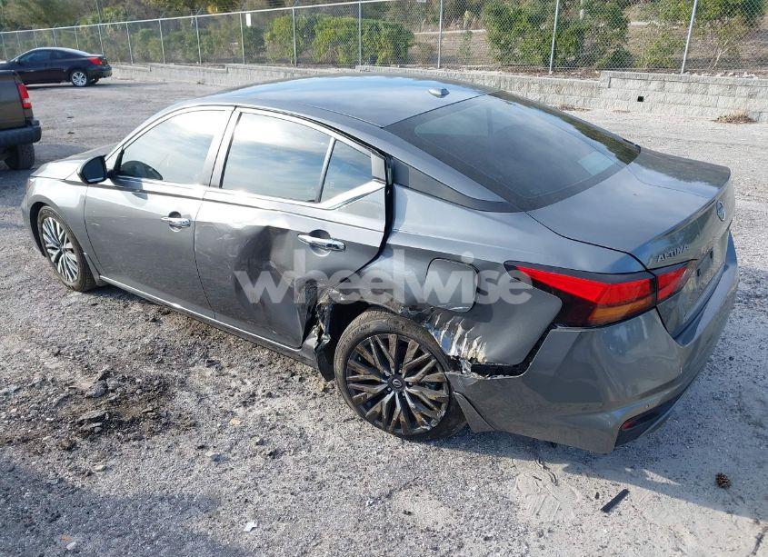 Photo 3 of 2024 Nissan Altima SV FWD (VIN 1N4BL4DV4RN405569)